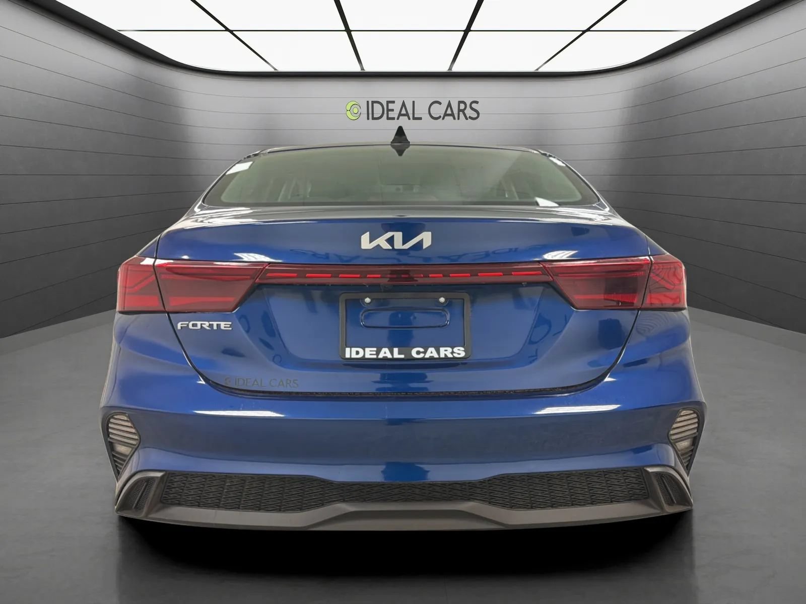 Used 2024 Kia Forte LXS w/ LXS Technology Package FWD image 6