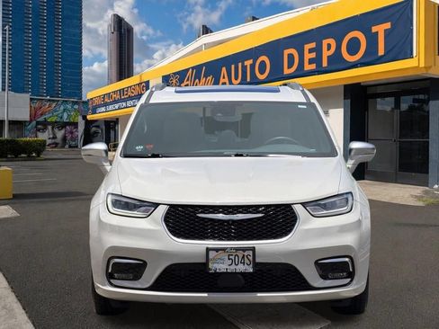 Used 2021 Chrysler Pacifica Pinnacle FWD image 7