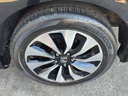 Used 2014 Honda Accord EX-L image 9