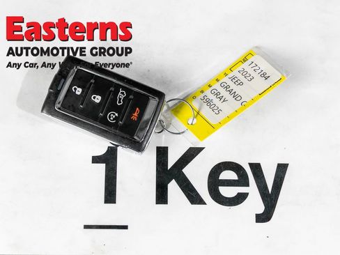Used 2023 Jeep Grand Cherokee 4WD 4xe image 28