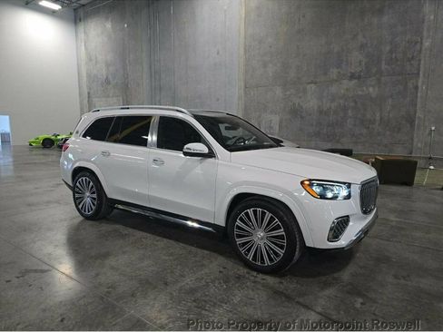 Used 2026 Mercedes-Benz Maybach GLS 600 4MATIC image 3