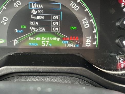 Certified 2025 Toyota RAV4 XLE image 31