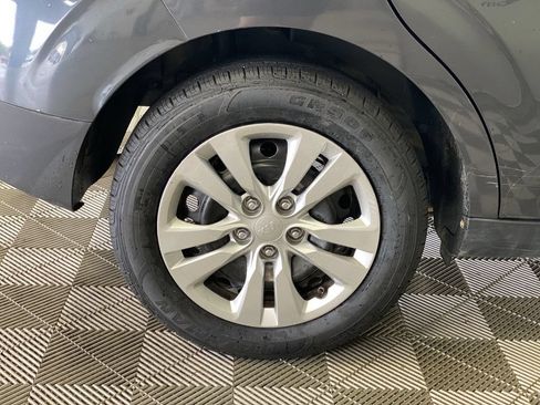 Used 2021 Kia Soul LX FWD image 18