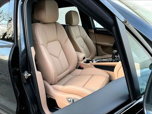 New 2026 Porsche Macan S image 10