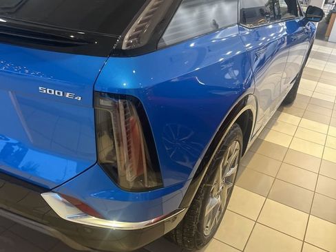 New 2026 Cadillac Optiq Luxury 1 image 4