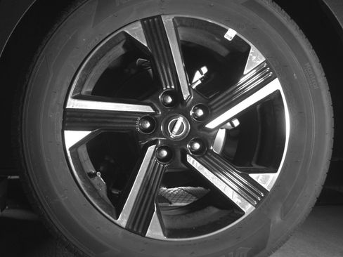 Used 2025 Nissan Sentra SV FWD image 16
