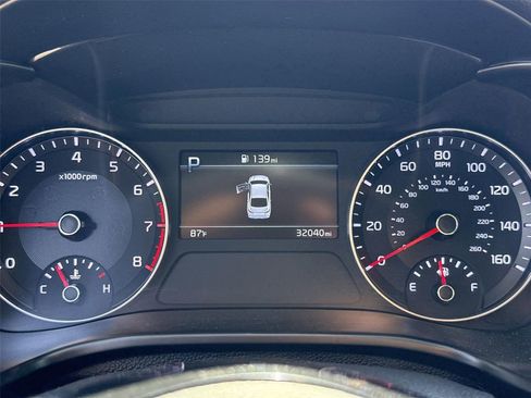 Used 2023 Kia Forte LXS w/ LXS Technology Package FWD image 9