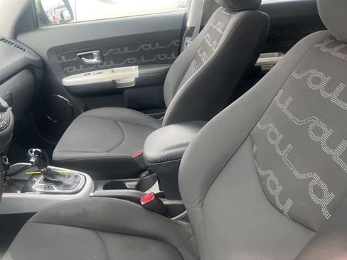 Used 2012 Kia Soul + w/ Audio Pkg image 24
