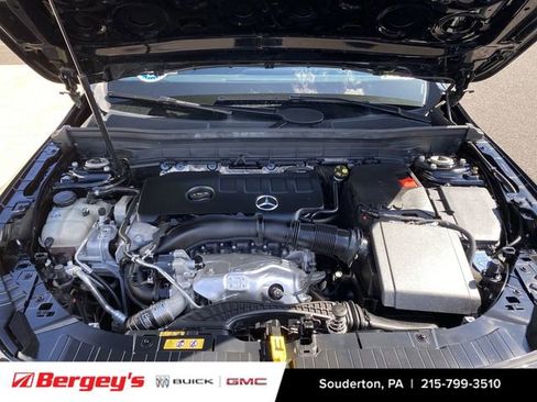 Used 2023 Mercedes-Benz GLB 250 4MATIC image 34