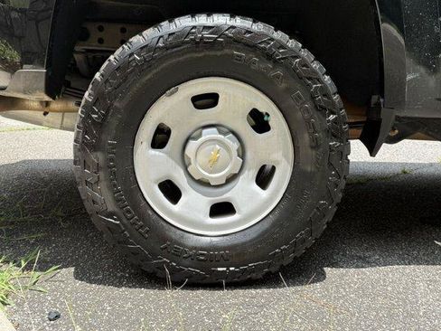 Used 2017 Chevrolet Colorado W/T RWD image 29