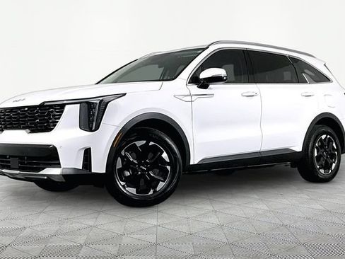 Certified 2026 Kia Sorento S FWD image 1