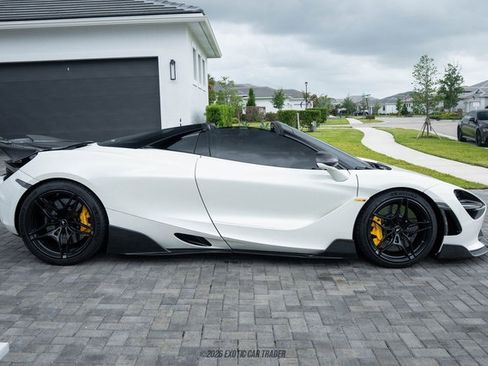 Used 2020 McLaren 720S Performance RWD image 9