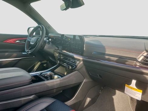 New 2026 Chevrolet Traverse RS image 30