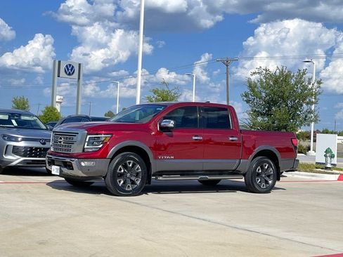 Used 2024 Nissan Titan Platinum Reserve w/ Moonroof Package AWD/4WD image 2