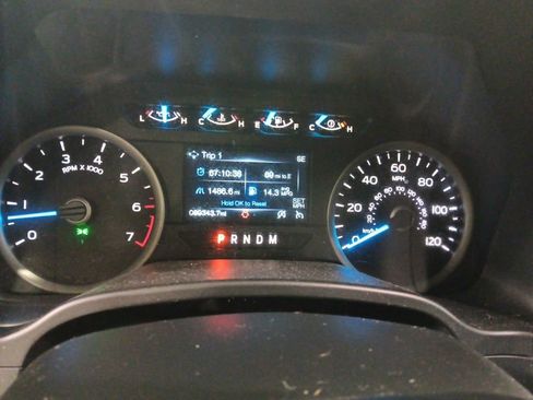 Used 2017 Ford F150 XLT w/ Equipment Group 302A Luxury AWD/4WD image 4