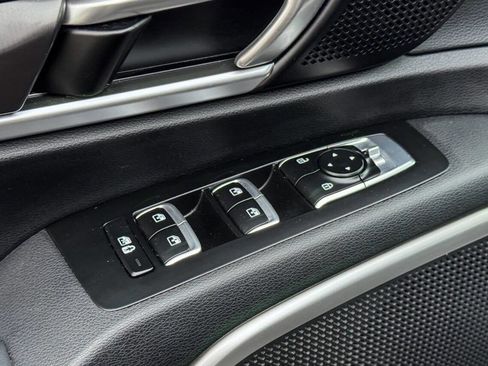 Used 2023 Kia Telluride S image 26