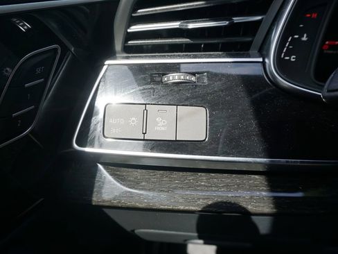 Used 2024 Audi Q7 3.0T Premium Plus AWD/4WD image 5