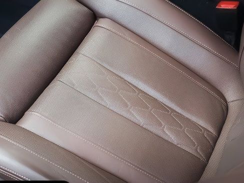 Used 2023 BMW X7 M60i image 35