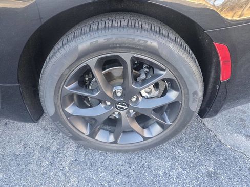 Used 2023 Chrysler Pacifica Limited w/ S Appearance Package image 18