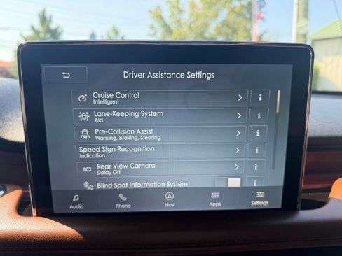 Used 2021 Lincoln Aviator Reserve w/ Equipment Group 208A AWD/4WD image 19