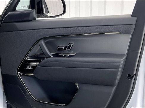 Used 2024 Land Rover Range Rover Sport Dynamic SE image 22