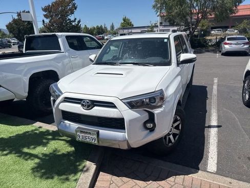 Certified 2023 Toyota 4Runner TRD Off-Road Premium w/ Moonroof Package AWD/4WD image 15