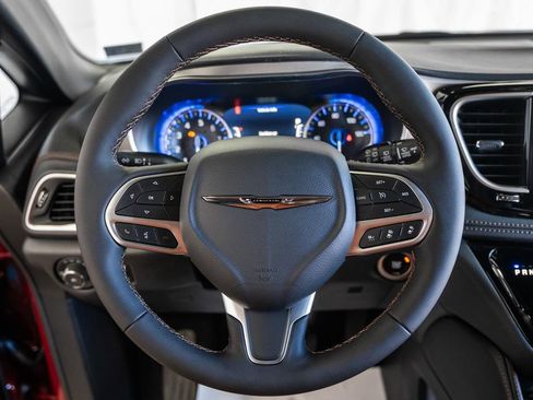 New 2026 Chrysler Pacifica Pinnacle image 30