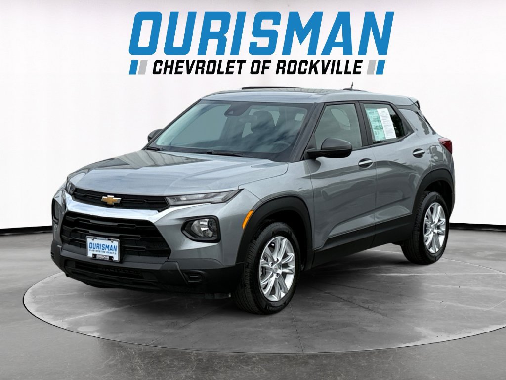 Used 2023 Chevrolet TrailBlazer LS FWD image 2