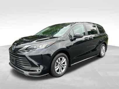 Used 2024 Toyota Sienna XLE w/ XLE Plus Package