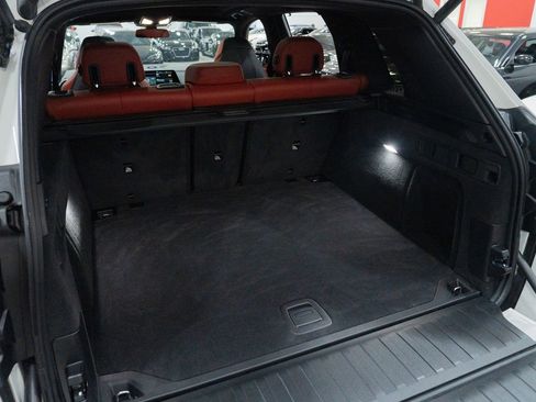 Used 2021 BMW X5 M w/ Competition Package image 31