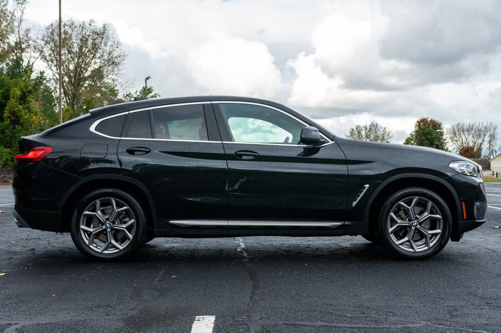 Certified 2024 BMW X4 xDrive30i w/ Premium Package AWD/4WD image 12