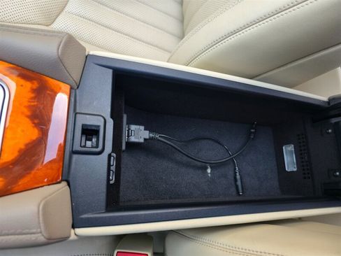 Used 2009 Mercedes-Benz SL 550 image 23