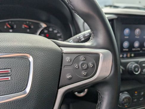 Used 2023 GMC Terrain SLT AWD/4WD image 14