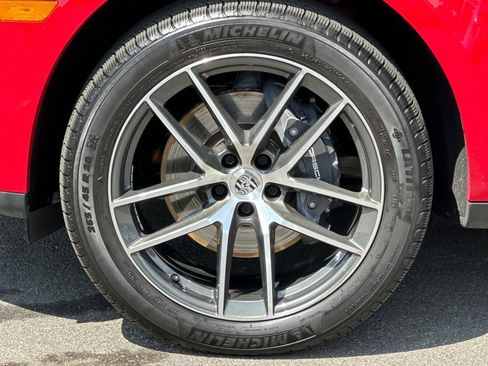 Certified 2024 Porsche Macan AWD/4WD image 27