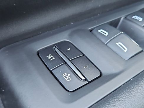 Used 2023 Chevrolet Tahoe Premier image 27