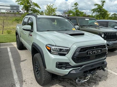 Used 2021 Toyota Tacoma TRD Pro AWD/4WD image 3