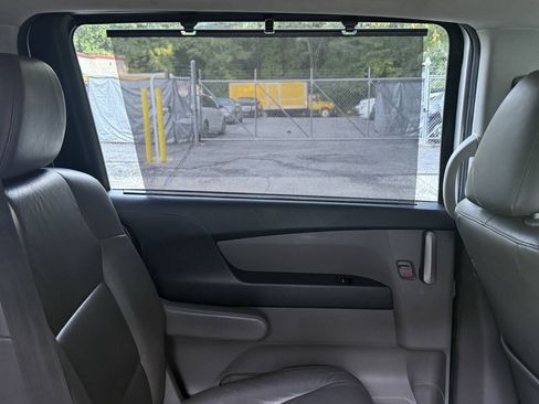 Used 2013 Honda Odyssey Touring image 22