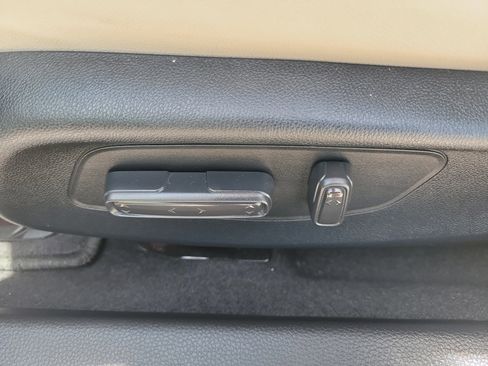 Used 2024 Honda Civic EX-L image 19