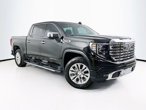 Used 2023 GMC Sierra 1500 Denali w/ Technology Package AWD/4WD image 1