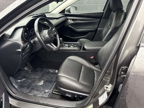 Used 2019 MAZDA MAZDA3 Sedan w/ Preferred Package image 15