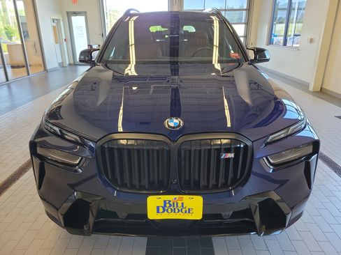 Used 2025 BMW X7 M60i AWD/4WD image 2