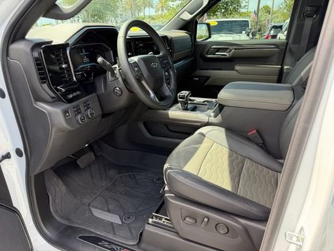 Used 2023 Chevrolet Silverado 1500 ZR2 w/ Technology Package AWD/4WD image 11