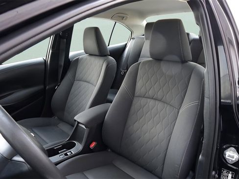 Certified 2023 Toyota Corolla LE image 10