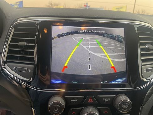 Used 2020 Jeep Grand Cherokee Altitude image 31