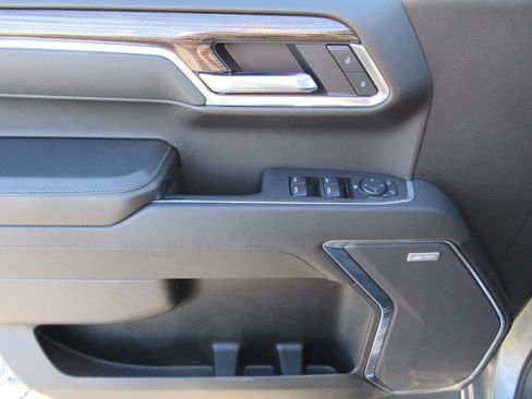 Certified 2025 Chevrolet Silverado 1500 LT Trail Boss w/ Convenience Package II image 25