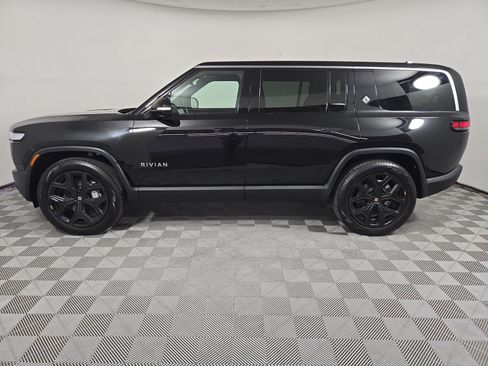 Used 2024 Rivian R1S Adventure AWD/4WD image 2