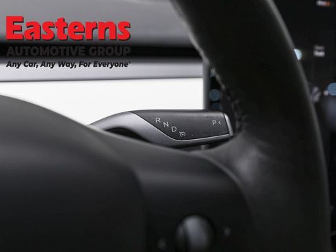 Used 2022 Tesla Model Y Long Range AWD/4WD image 13
