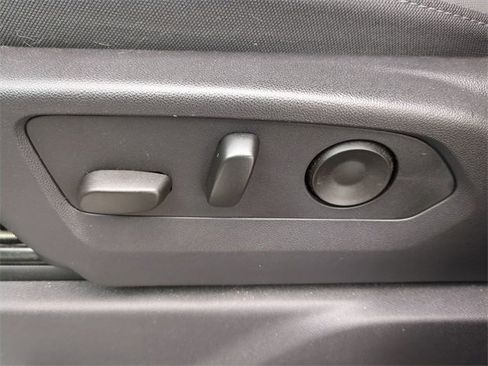 Certified 2024 Chevrolet Silverado 2500 LT w/ Convenience Package image 22