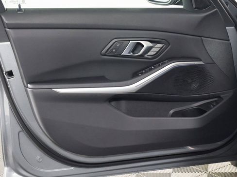 Used 2025 BMW 330i 330i w/ Premium Package image 12