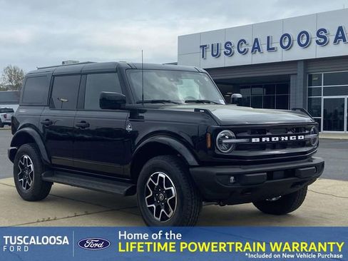 New 2026 Ford Bronco Outer Banks AWD/4WD image 1
